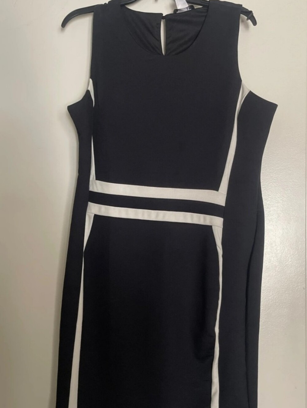 VENUS Black Midi Dress with White Piping